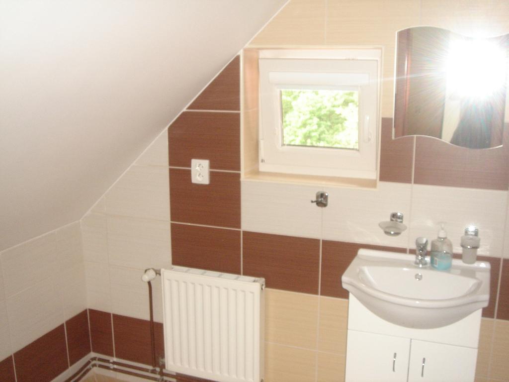 Penzion U Mustku Jiriho Rasky Trojanovice Room photo
